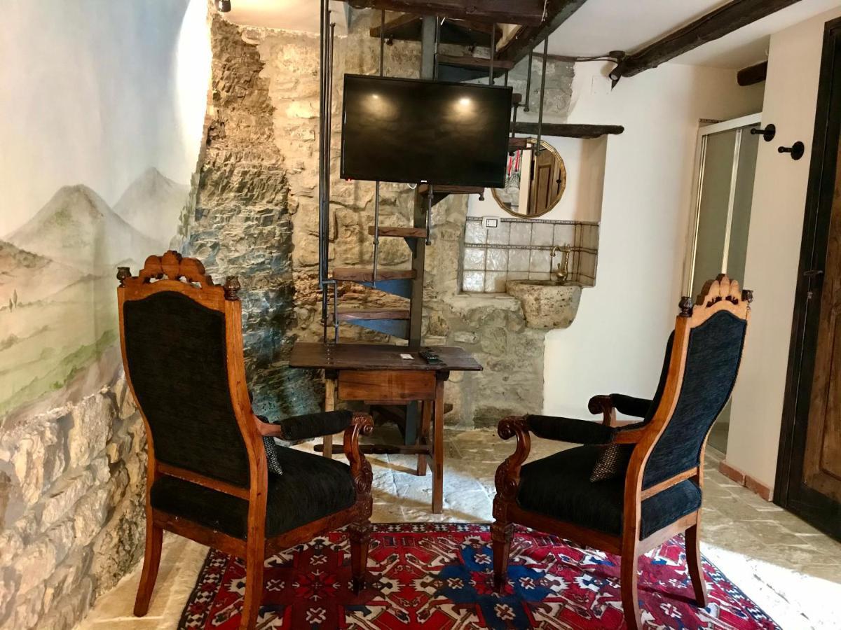Borgo Manca Suite Sasso di Castalda Esterno foto