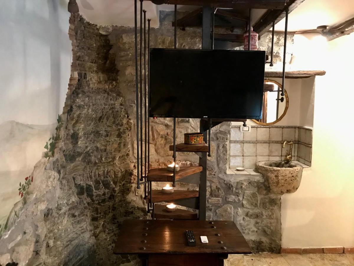 Borgo Manca Suite Sasso di Castalda Esterno foto