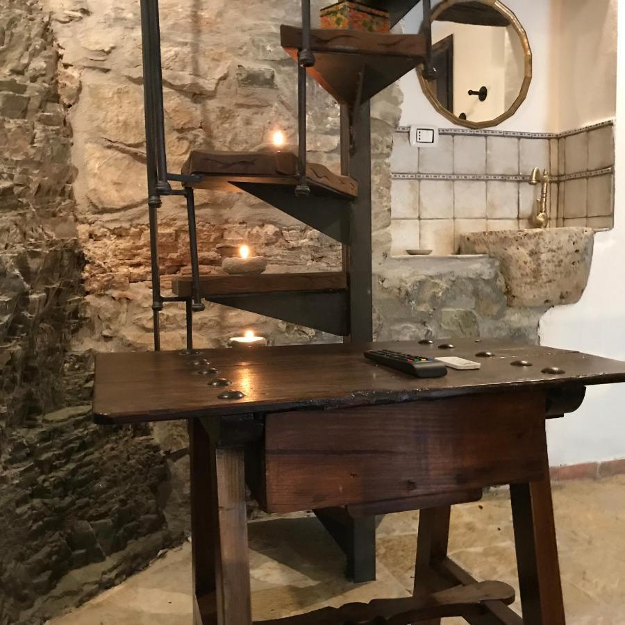 Borgo Manca Suite Sasso di Castalda Esterno foto