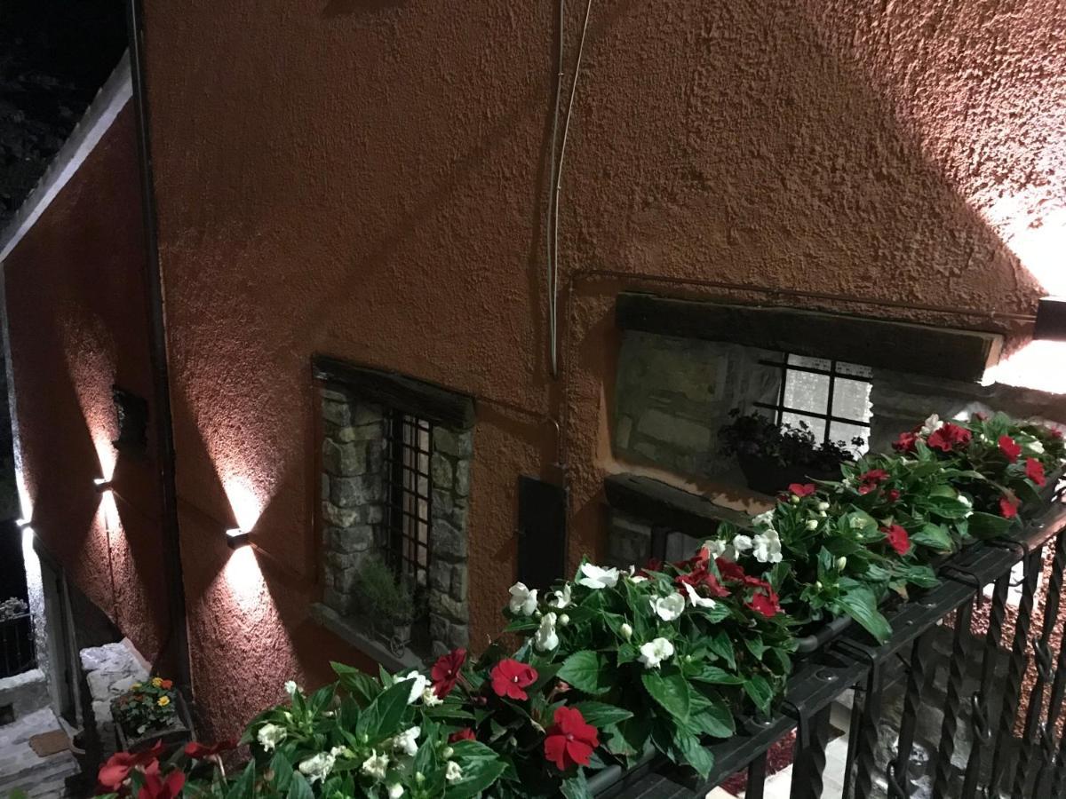 Borgo Manca Suite Sasso di Castalda Esterno foto