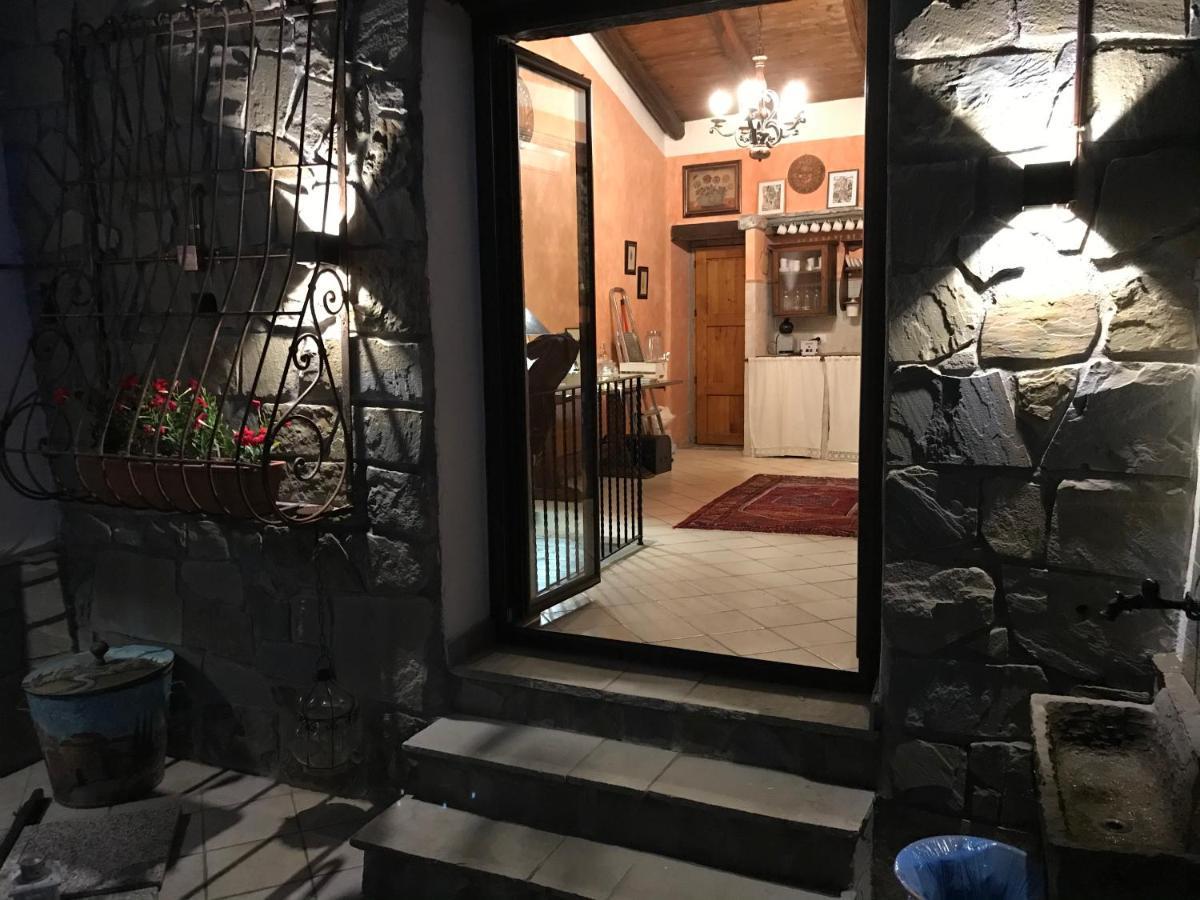 Borgo Manca Suite Sasso di Castalda Esterno foto