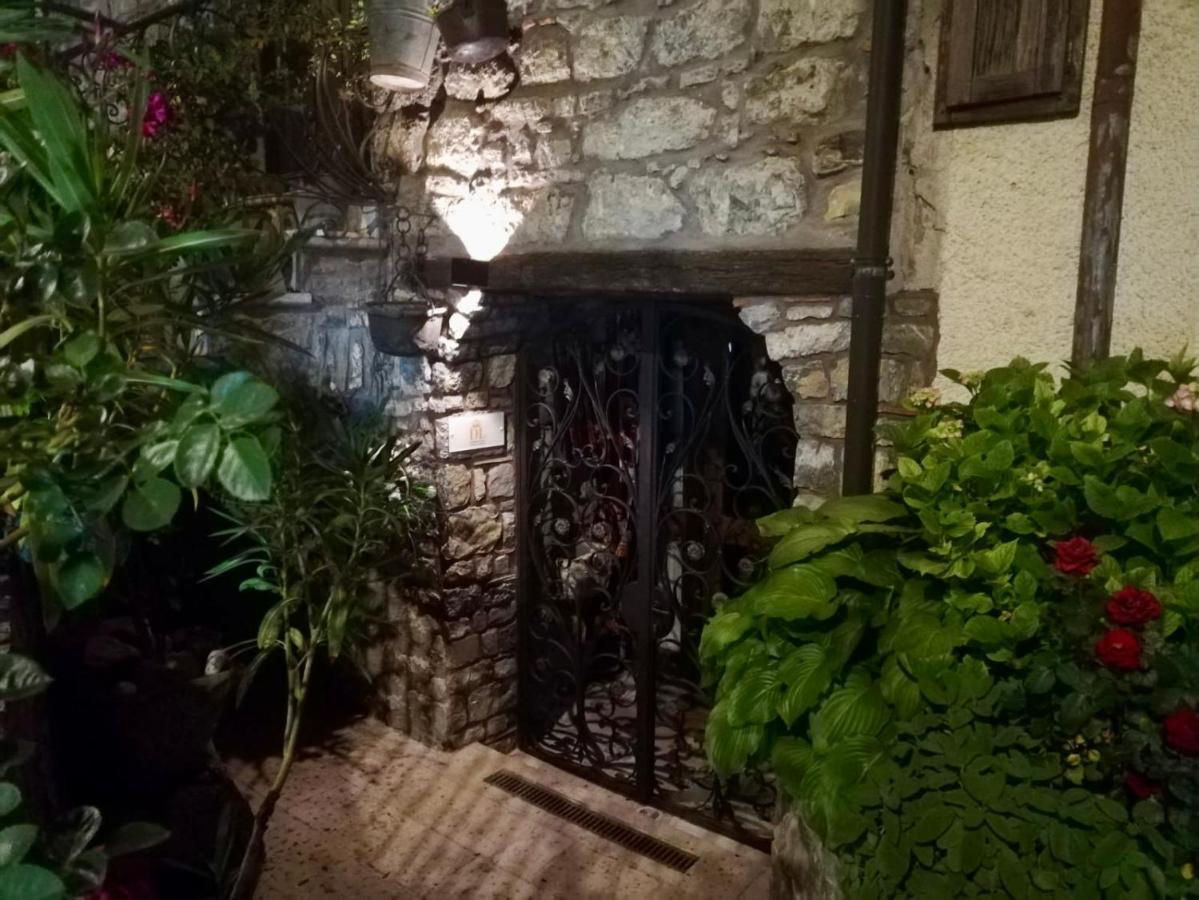Borgo Manca Suite Sasso di Castalda Esterno foto