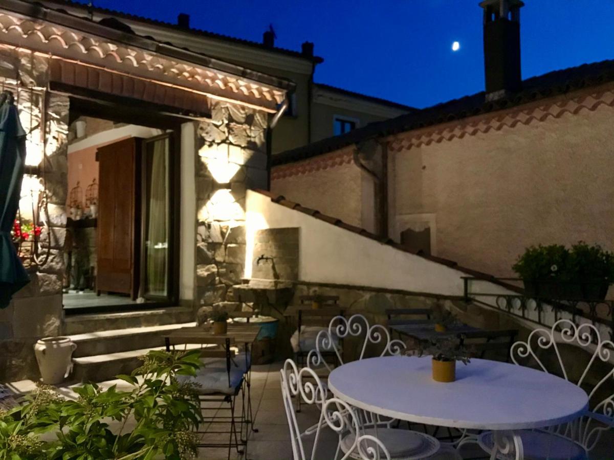 Borgo Manca Suite Sasso di Castalda Esterno foto